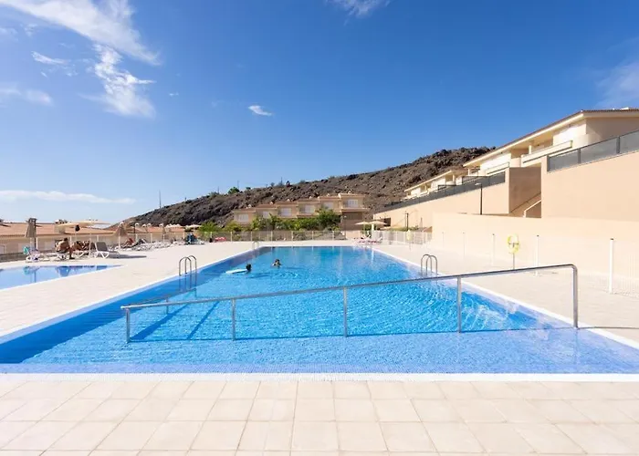 The Retreat House - Private Pool Apartment *